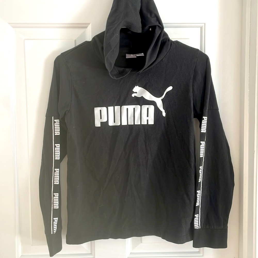 Girls puma lightweight hoodie size XL
